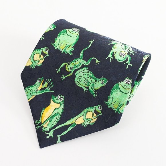 DINO ROMARO Dress Neck Tie Green Frogs 58" x 4" - Picture 1 of 4